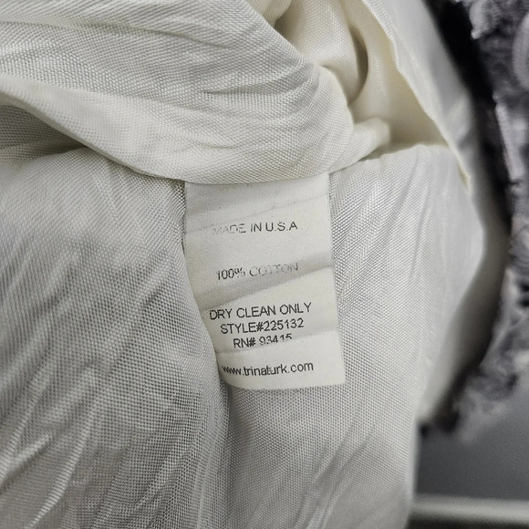 Trina turk women's mini dress size 8 floral black and white( FLAW ) - Picture 9 of 13